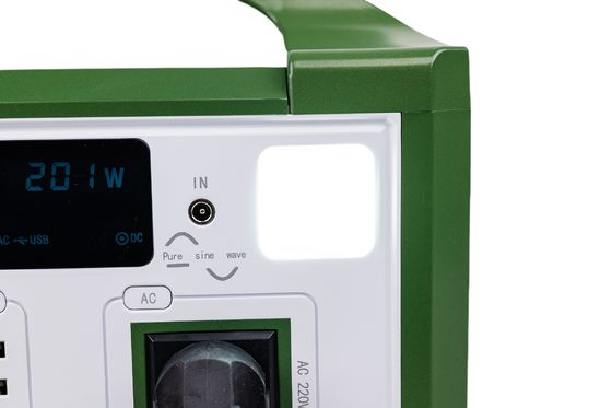 Sạc nhanh 300W Sạc lại tất cả trong một pin Lithium Ion với màn hình LCD