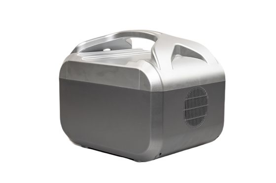 UL / CE được phê duyệt 576Wh AC Output Power Sạc nhanh trong vòng 3 giờ Trạm năng lượng mặt trời di động với đèn LED cho RV